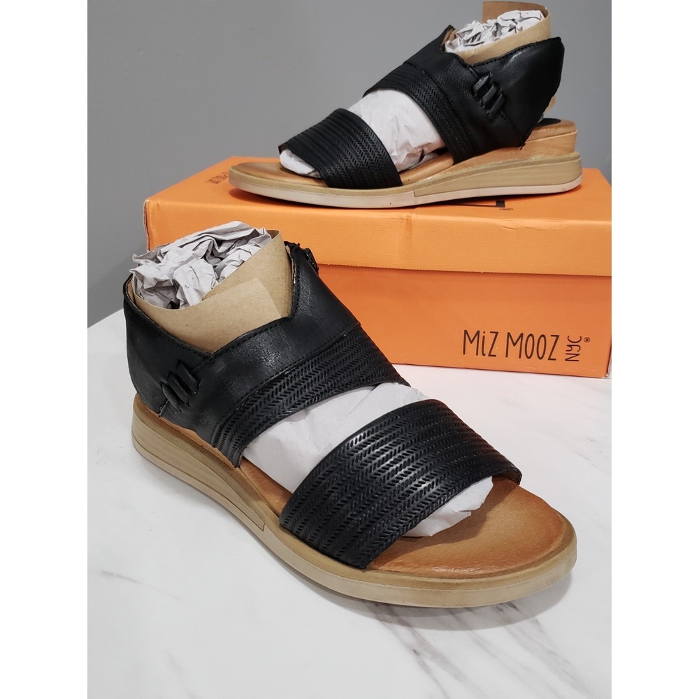 NEW WIDE WIDTH EURO 37/ US 7 - Miz Mooz - Wide Width Leather‎ Sandals Cece BLACK
